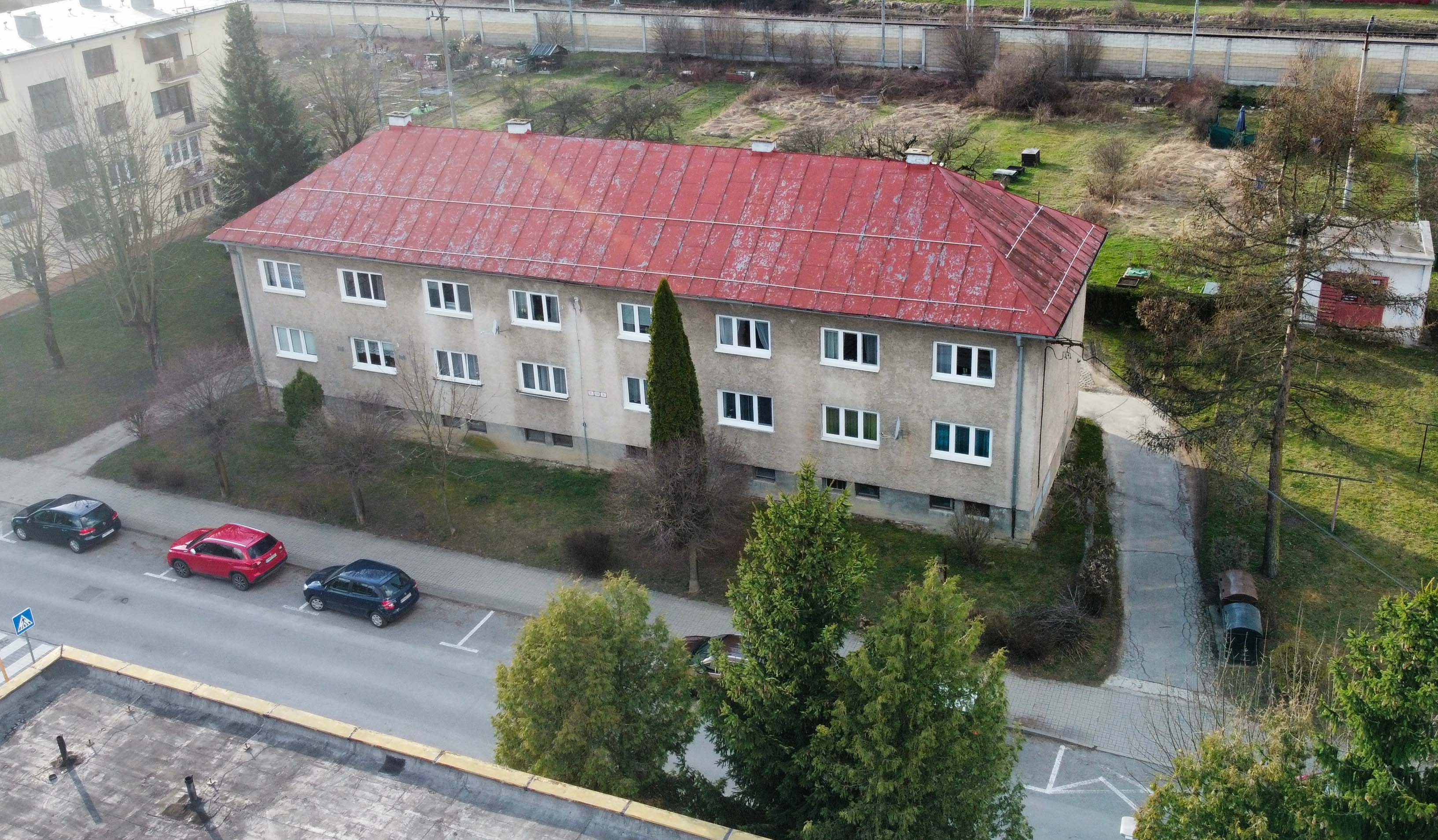 - Vypredaný - projekt Lipová 840 pred dokončením - Nadstavba 4 nových bytov v Kysuckom Novom Meste