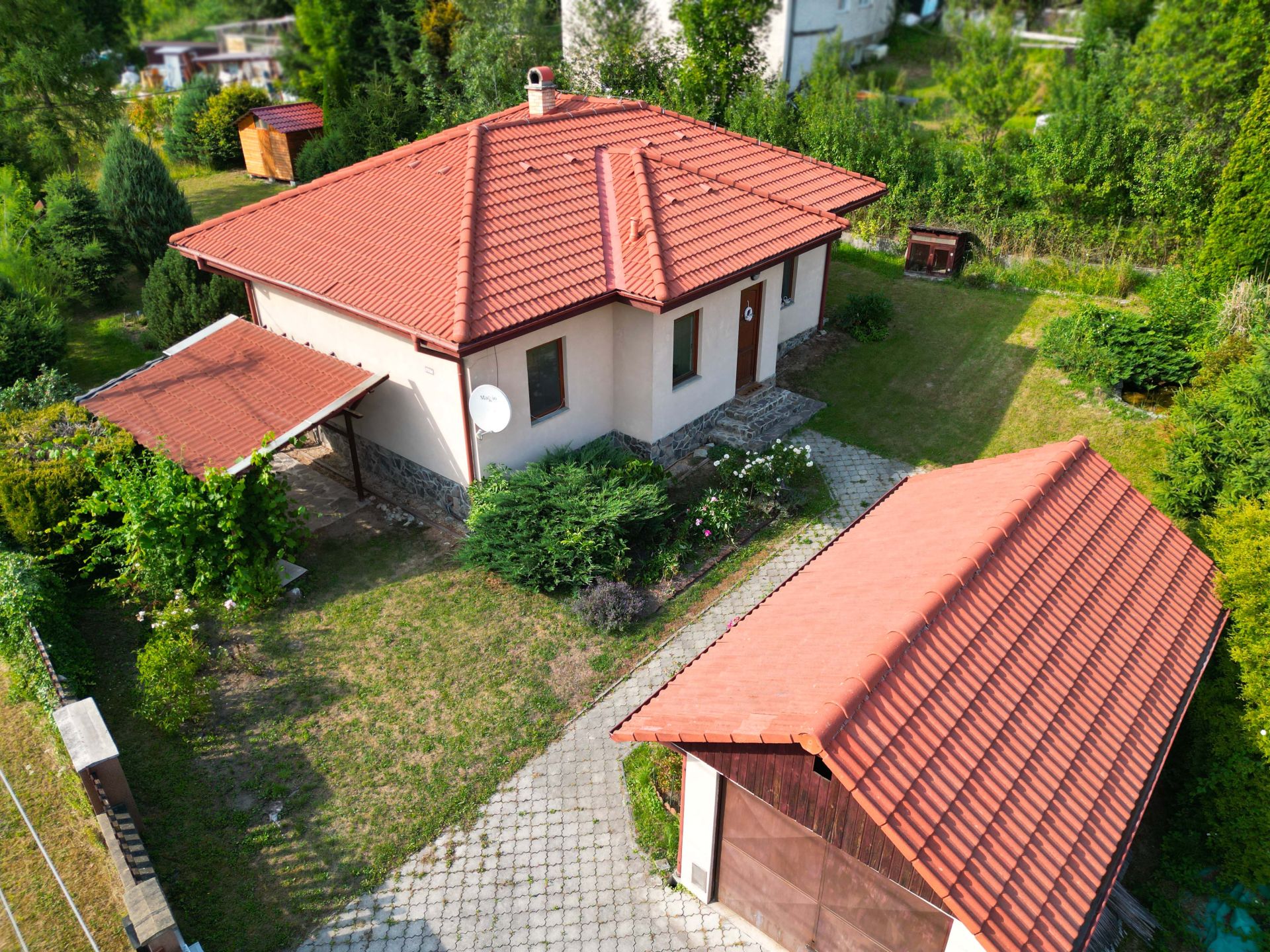 Bungalov s veľkým pozemkom Rudina