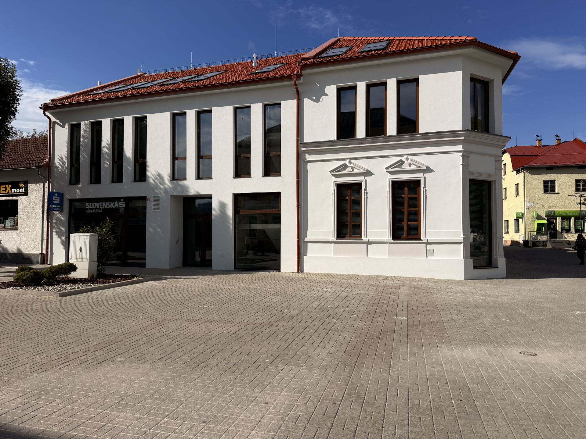 Na prenájom | Priestory na námestí 133m² alebo 99 m²  v Kysuckom Novom Meste