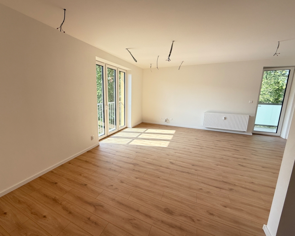 - Predané - Novostavba | Priestranný 3 izbový byt Murgašova 690, KNM