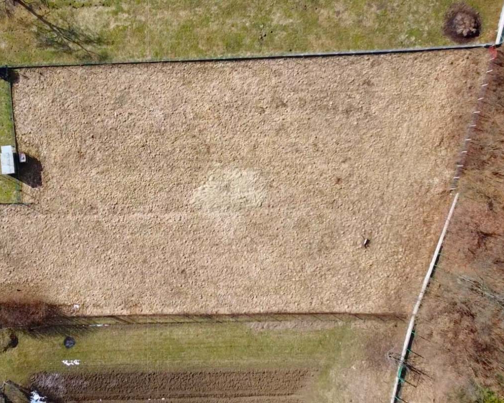 - Predané - Stavebný pozemok o výmere takmer 1500m²  Vadičov