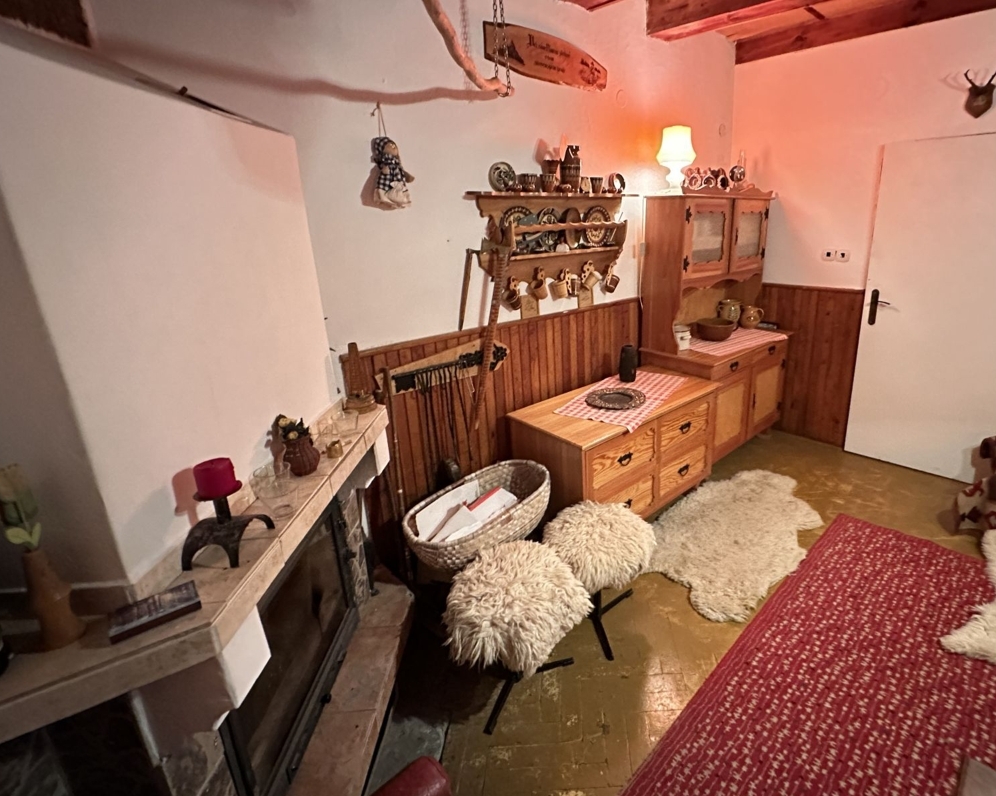 -Rezervované - Chata priamo pri vleku, Radoľa - Veľké Ostré